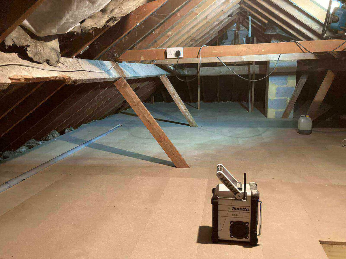 loftladderpros's tweet image. Are you in need of more storage space?
Why not transform your loft into a spacious storage area😊
If you would like to arrange a free no obligation home quote give us a call on 0808 301 9548.
homecountiesloftladders.co.uk
#storagespace #loftspace #storagearea #loftladder #loftboarding