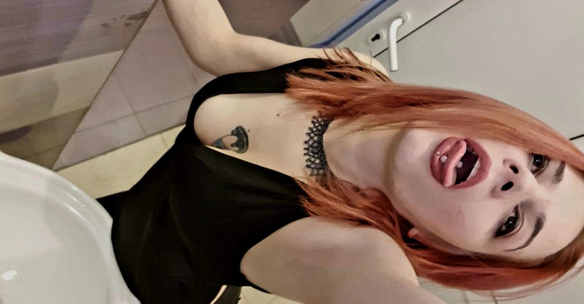 OnlyKatin's tweet photo. For more go and subscribe to my OF 🔞💋😈 #onlyfansbabe #OFgirls #onlyfans #Only #tattoos #pierce #hotgirls #subscribe #Follow https://t.co/Cf0kXx1aWh