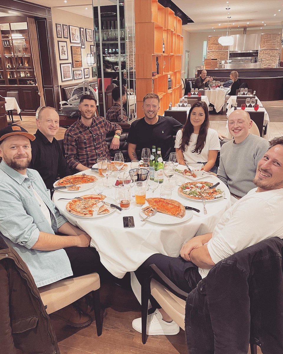 iambendave's tweet photo. Absolutely awesome long weekend in Switzerland 🇨🇭 with the team, working on @Cardano Summit - a real pleasure to meet @IOHK_Charles yesterday 🙌 https://t.co/Py3TFrasVX
