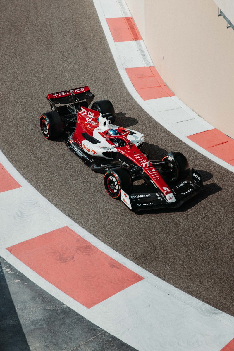 audif1_'s tweet photo. That’s a wrap on testing in Abu Dhabi. 235 laps on the board! Back to the factory now 🔜 https://t.co/gqGYE3MtNO