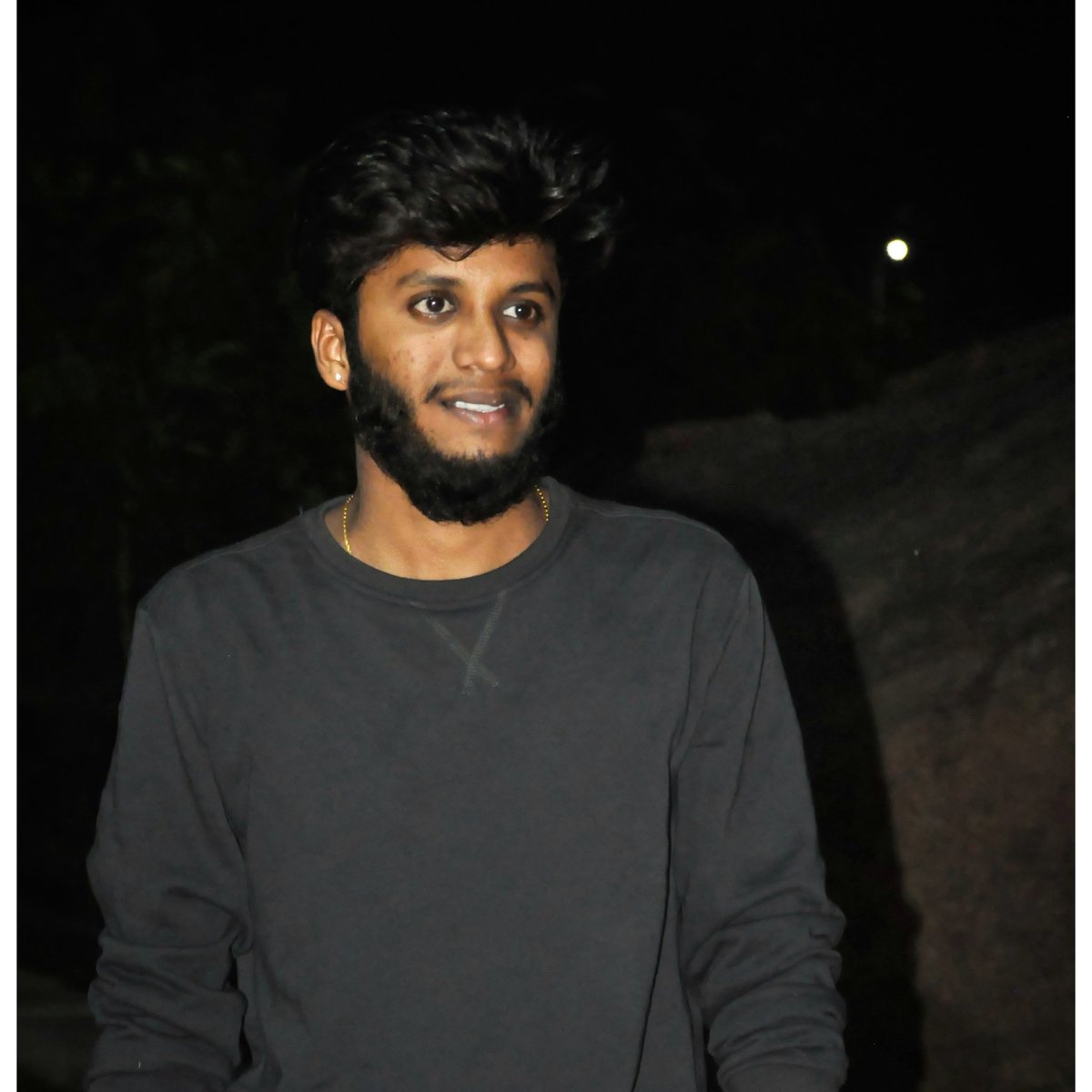 VasanthKolanup2's tweet photo. #NewProfilePic https://t.co/TfTgqi8S5P