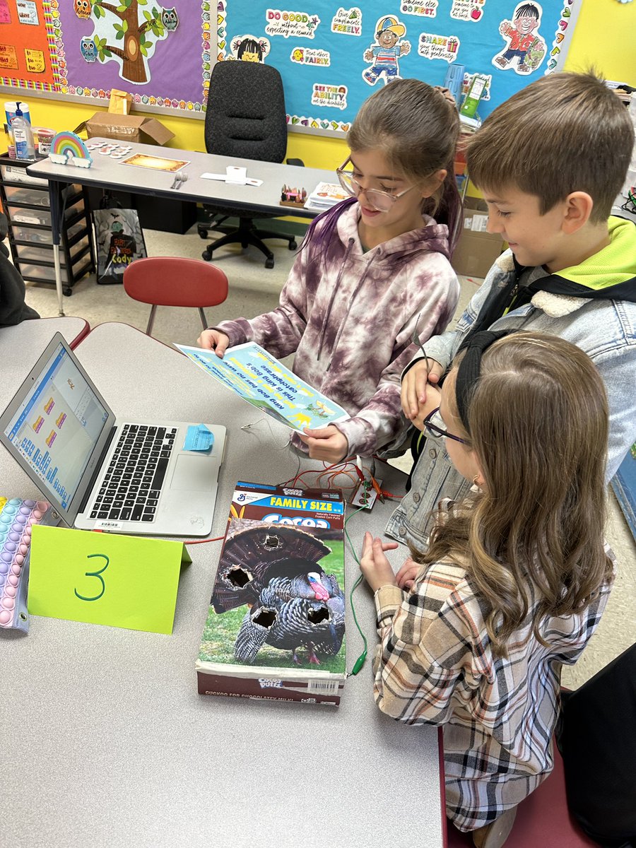 Mrs. Victoria Lojek tweet media