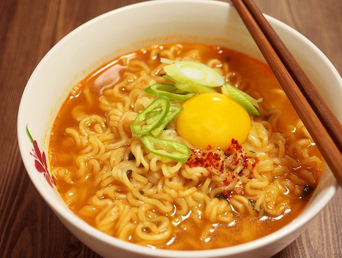 [#GASTRONOMIA] Seguro que conocéis el ramen, uno de los alimentos más consumidos en #COREA, siempre podemos ver a nuestros actores o cantantes favoritos comiéndolo pero, ¿Conoces los tipos más famosos?

🔗coreacultura.com/los-ramen-mas-…

#RAMEN #라면