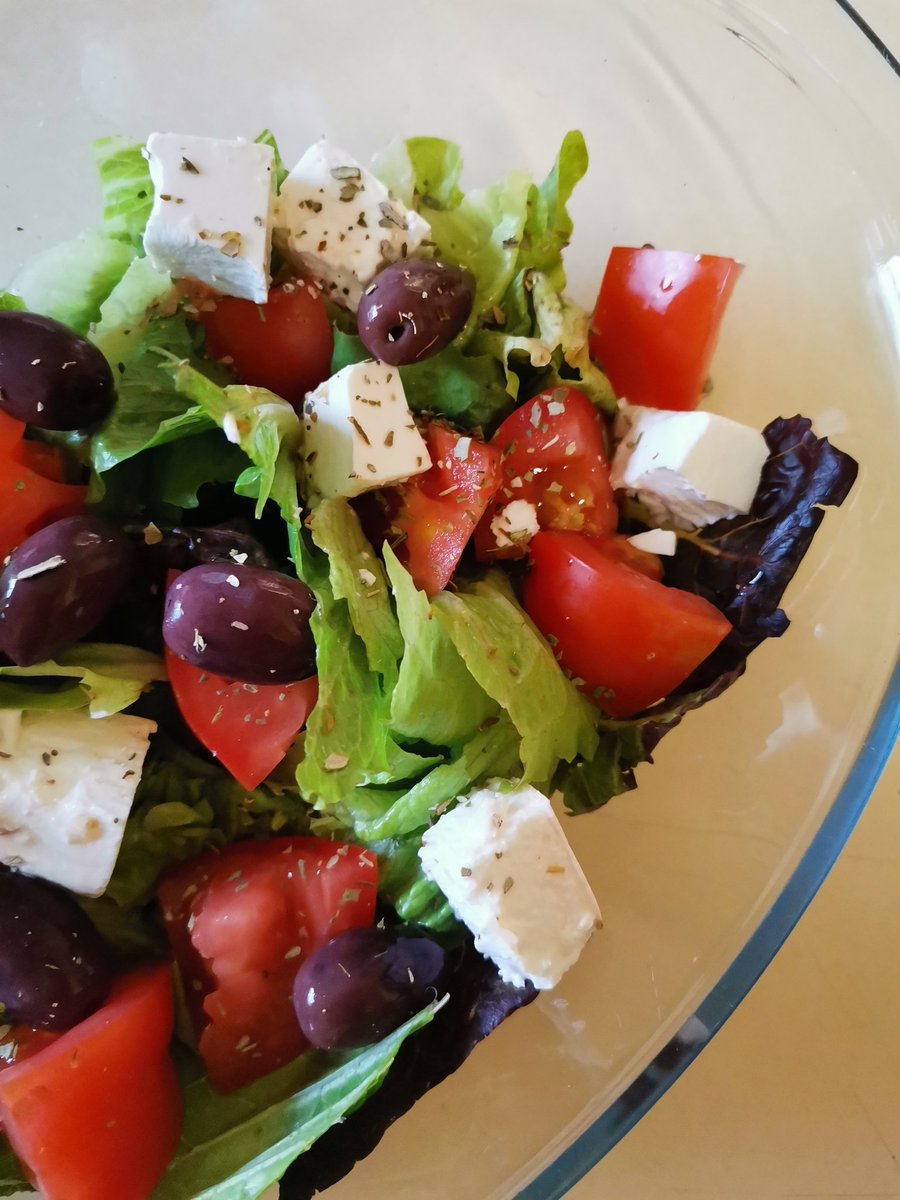 ThandoMbilini's tweet photo. All I did today was cook. #ChefThando https://t.co/MeNkqa5DyP