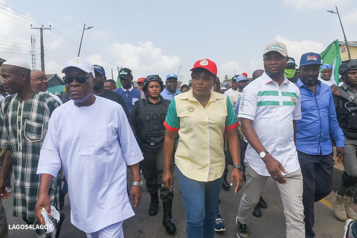 officialjandor's tweet photo. Motivated by the positive feedback we received from the residents of Epe LGA, we moved our tour to Ayetoro where my running mate, Funke Akindele and I met with leaders of immigrant communities in Epe Kingdom. https://t.co/EjmkRw3krH