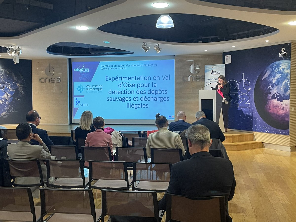 Pole_ASTech's tweet photo. [Les Assises Territoriales de la filière Aéronautique, Spatiale, Défense]

🎙️ Séverine Coupé, Directrice Générale Adjointe du pôle présente l’expérimentation en cours dans le Val d’Oise sur le thème des dépôts sauvages de déchets et la solution présentée par @Disaitek. https://t.co/I2qpmafmYs