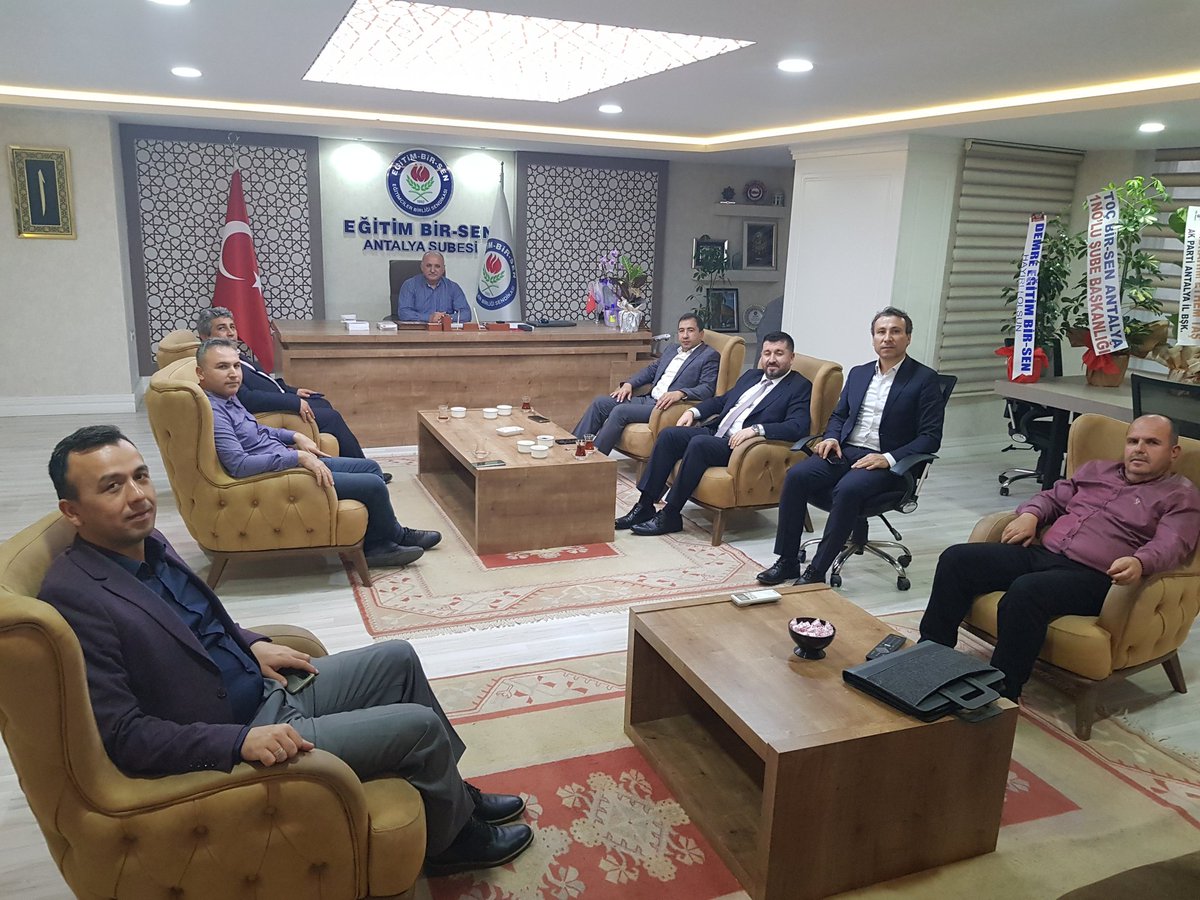 eyupbulentmiran's tweet photo. Nazik ziyaretleri  icin Kepez İlçe  Milli Eğitim Müdürümüz Sn. Kenan Yavuz'a, İl Milli Eğitim Müdür Yardımcımız Sn.  Recai Ocak'a, Kepez Göçerler İlkokulu Müdürümüz İsmail Ulusoy'a ve Muratpaşa Gültekin Ilkokulu Müdürümüz Süleyman Emin Özdemir'e  teşekkür ediyoruz. https://t.co/6JWtNec1qq