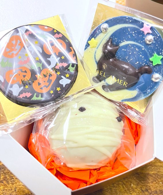 まだハロウィーンだと思うんですよ 