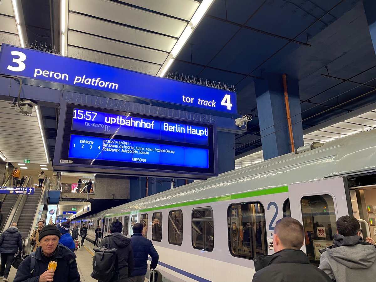U2Poland's tweet photo. Go to #Berlin 🇩🇪👍 Jutro w #Admiralpalast spotkanie z #Bono @u2 #SurrenderBookTour https://t.co/1Y4x5sUl7q
