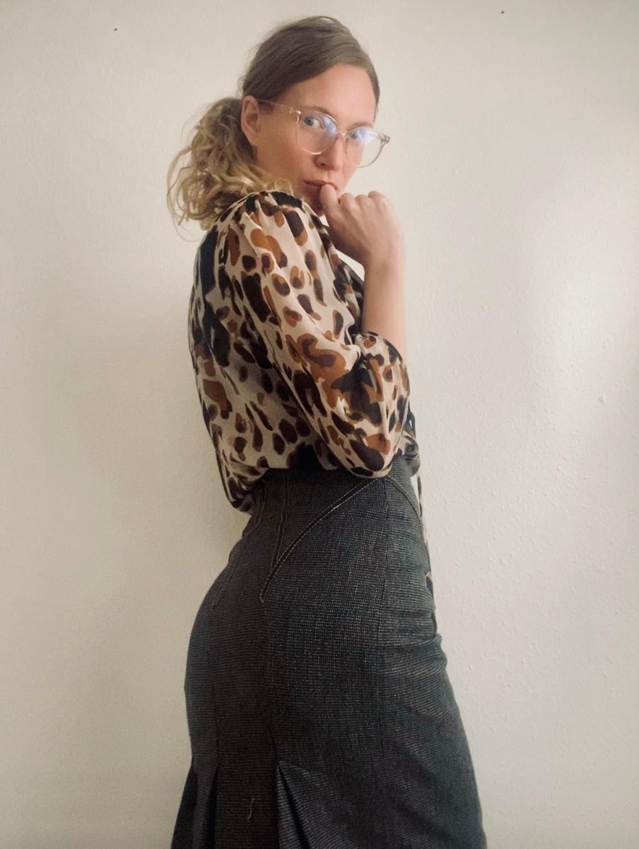 Domin8rixModels's tweet image. Welcome Mistress Mary to @TheDomin8trix, Sexy Super Strict Dominatrix... you can find her direct webcam link below.

domin8trix.co.uk/Mistress-Mary