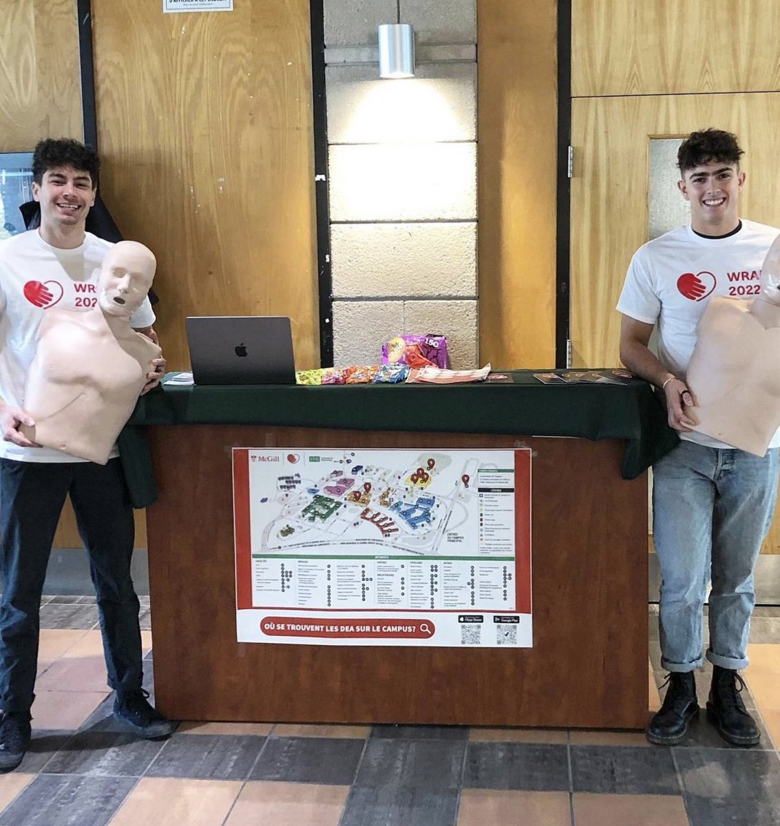 In the last month, we hosted bystander resuscitation education booths on three campuses, bringing us one step closer to our goal of creating a pan-Canadian sudden cardiac arrest initiative :
Thank you to everyone who participated! You have taken one step forward in our mission!