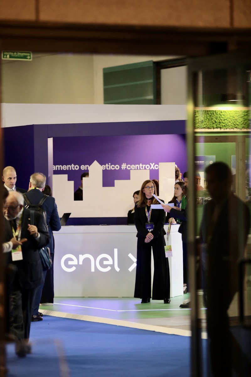 EnelBusiness's tweet photo. Efficientare i centri urbani italiani, #centroXcentro: inizia #ANCI2022.
Vi aspettiamo fino al 24 novembre al nostro stand per scoprire come ridisegnare insieme città più innovative e sostenibili. #EnelX #parterXinnovare #smartcity #EnelperlItalia https://t.co/1qaZf9crpL