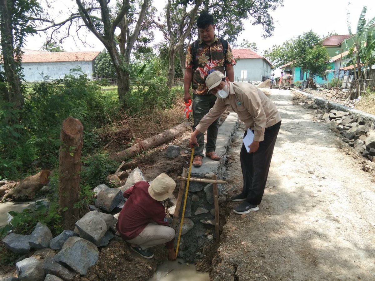 Agus2Prihanto's tweet image. Monitoring Program Penguatan Ketahanan Pangan. Pembangunan JUT / Talud Desa Tegalwulung
Selasa, 22/11/22

#TPPJatibarangBrebes

@halimiskandarnu
@kemendespdtt
@bpsdmkemendesa
@taufikmadjid71
@yusradaridesa
@tppkemendes
@TPPJateng
@EvyNurmilasari
@AhmadMunsip
@beta_nurcholis