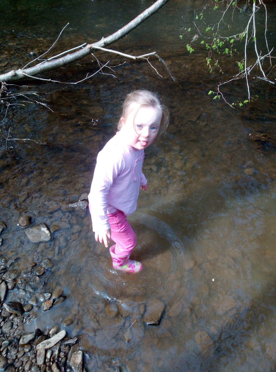 Wouldntchangea1's tweet photo. ‘I love going for walks in the Wyre Forest with my family and paddling in the stream and jumping in puddles!’
Lauren, aged 7
#TuesdayTwitterTakeover #DownSyndrome #WouldntChangeAThing https://t.co/VTSZP630vA