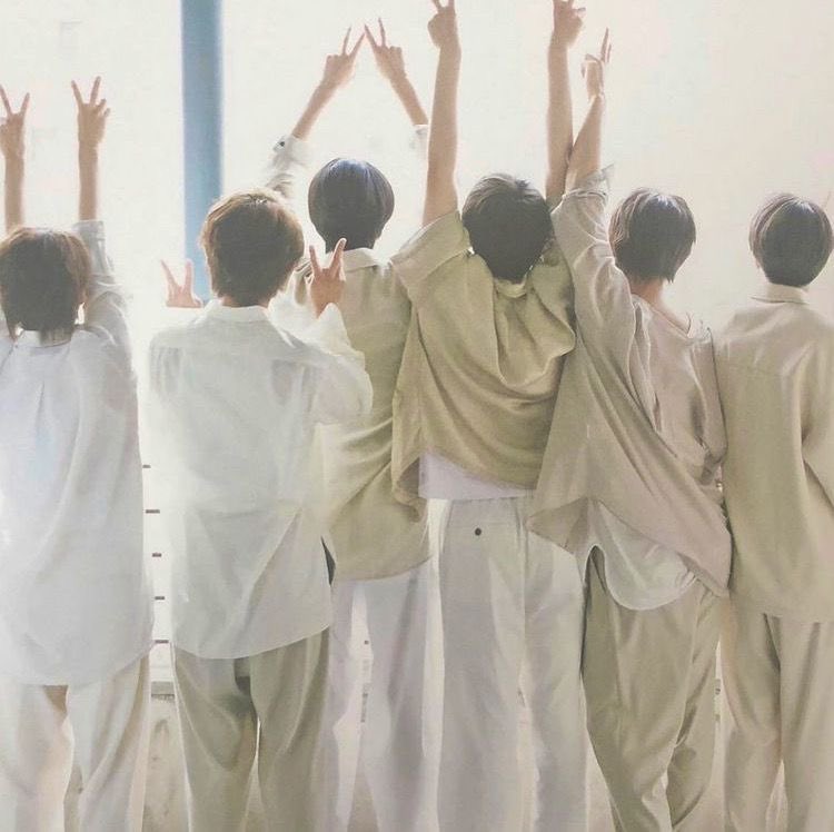 ryua___o0's tweet photo. 6人にいつも元気をもらってます。
これからも美 少年のみんなが笑って過ごせますように💐
ずっと応援してます✨
6人が大好きだ~🥺🫶🏻

#世界に羽ばたけ美少年
#美少年結成6周年
#結成6周年 
#美少年 https://t.co/bC3WRA0VTA