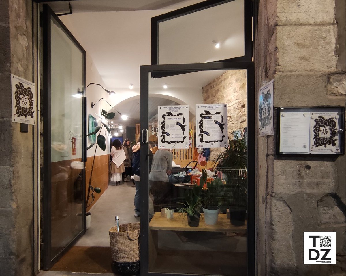TUDANZAS's tweet photo. Gracias a todas las personas que participaron en el Mercado de este año, los días 18, 19 y 20 de noviembre
Equipo Tudanzas.

#TUDANZAS #artecomunitario #Barcelona https://t.co/3cmDcouXYW