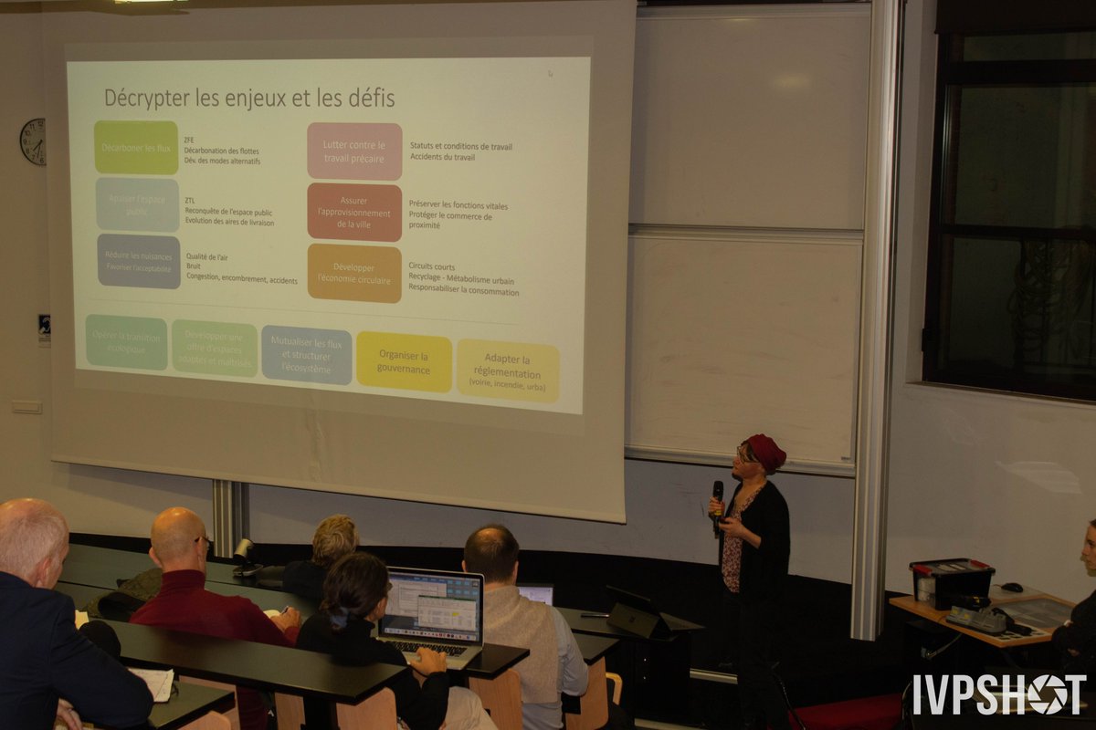 [#Diplômés] Félicitations aux #élèves de la 4e promotion D-PRAUG 👏 Les diplômés étaient réunis pour une conviviale remise des diplômes de l’<a href="/eivp_paris/">.</a>, l'@eup_ecole et l'<a href="/ENSAPLV/">ENSAPLV</a> !
📝 Pour candidater aux dernières places disponibles : eivp-paris.fr/formations/for…