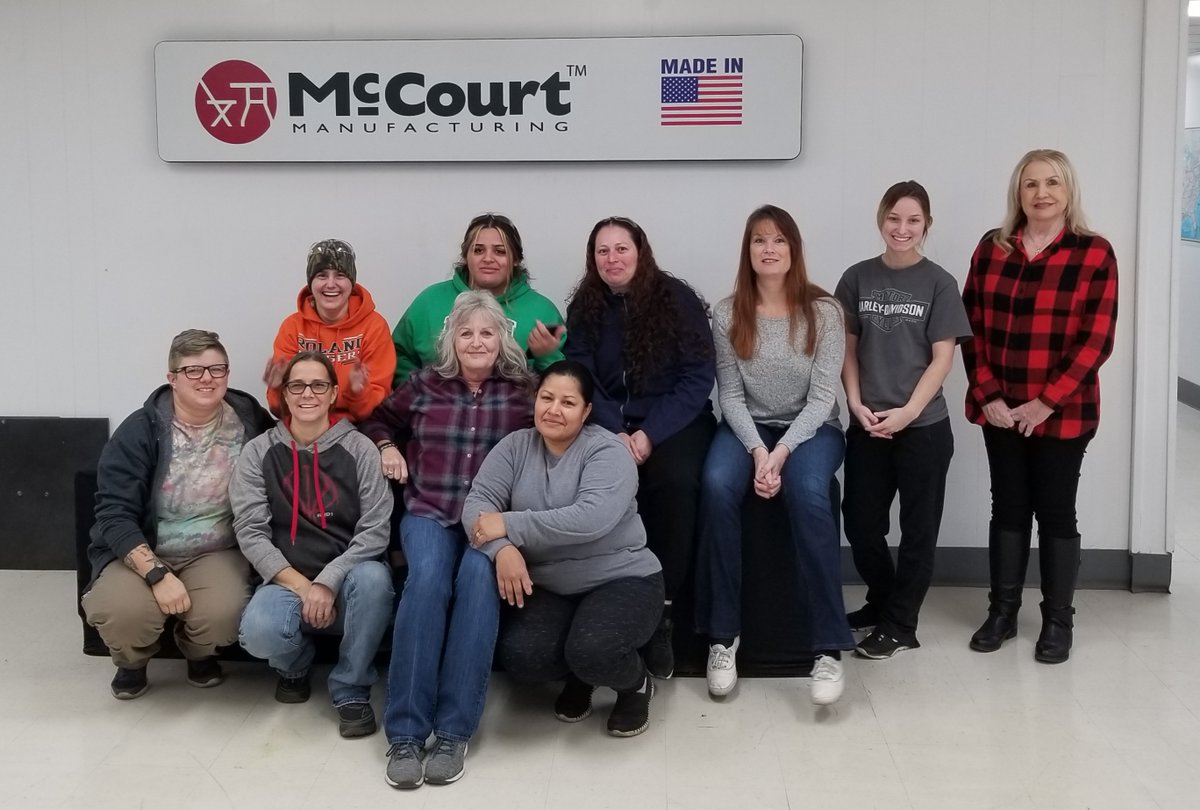 mccourtmfg's tweet image. This #ThankfulTuesday, we are thankful for the outstanding women that help McCourt do what we do!

#WomeninManufacturing #womeninpackaging #ManufacturingWomen