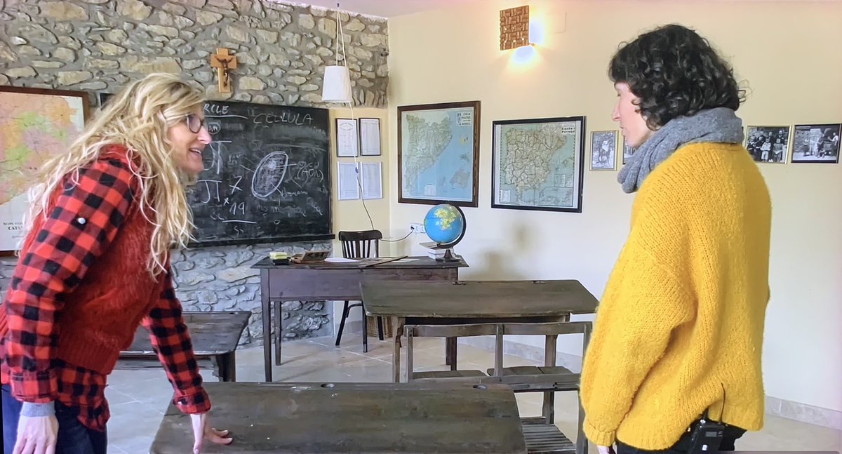 salutimuntanyes's tweet photo. JA VENIM GENT! Aquest divendres @salutimuntanyes amb @evaclauso pel @canal_33 (22:15) anirà a visitar Caregue i Seurí al @visitpallars Descobrireu els secrets de segles amagats @CasaBellera i les pintures de l’artista català, Santi Moix. @aralleida @ajuntamentsort @LleidaRural https://t.co/y2nIpCVdRq