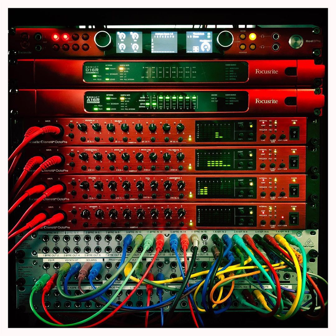 WeAreFocusrite's tweet photo. I see red… 

📸 apob_au

#focusrite #focusritered #focusritepro #wearefocusrite https://t.co/TZE2mcu0Af