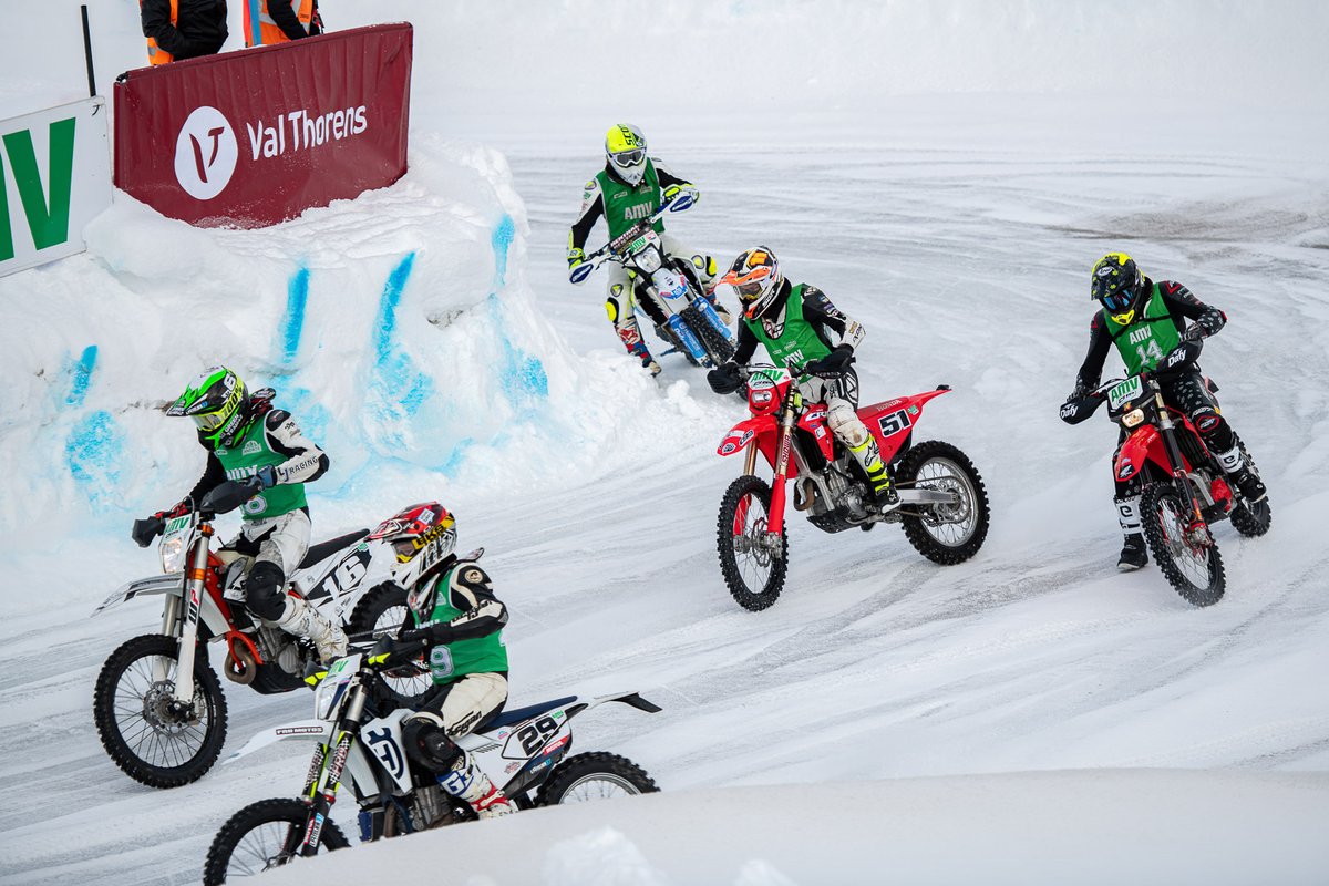 TropheeAndros_'s tweet photo. 🔥 J-10 🔥
La 1ère épreuve à @Val_Tho marque aussi le retour des fous du deux roues sur la glace ! Prêts à encourager les motards de l'AMV Cup ?? 🏍💨
Cliquez ici pour retrouver les engagés de la saison 👉 https://t.co/lfOS5A69yL 
@AMVASSURANCE 
#tropheeandros #motocross #amvcup https://t.co/P8LvjgnOIJ