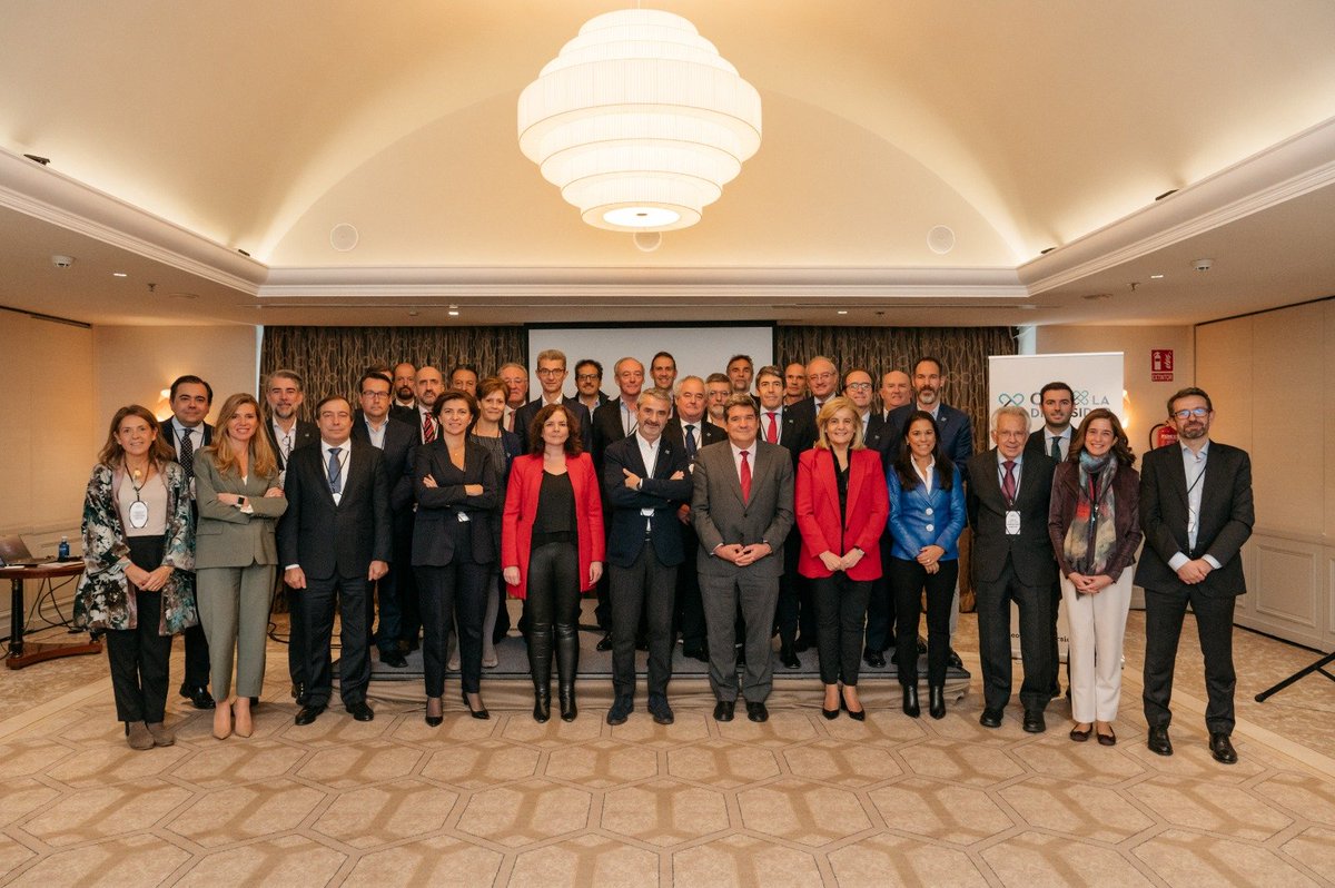 inclusiongob's tweet photo. 💛🧡 Inclusión entrega el primer Sello Social a @fund_adecco por la inserción sociolaboral de beneficiarios del #IngresoMínimoVital

👇👇👇
https://t.co/yKHwKZE6Up https://t.co/wbxFjGj4nr