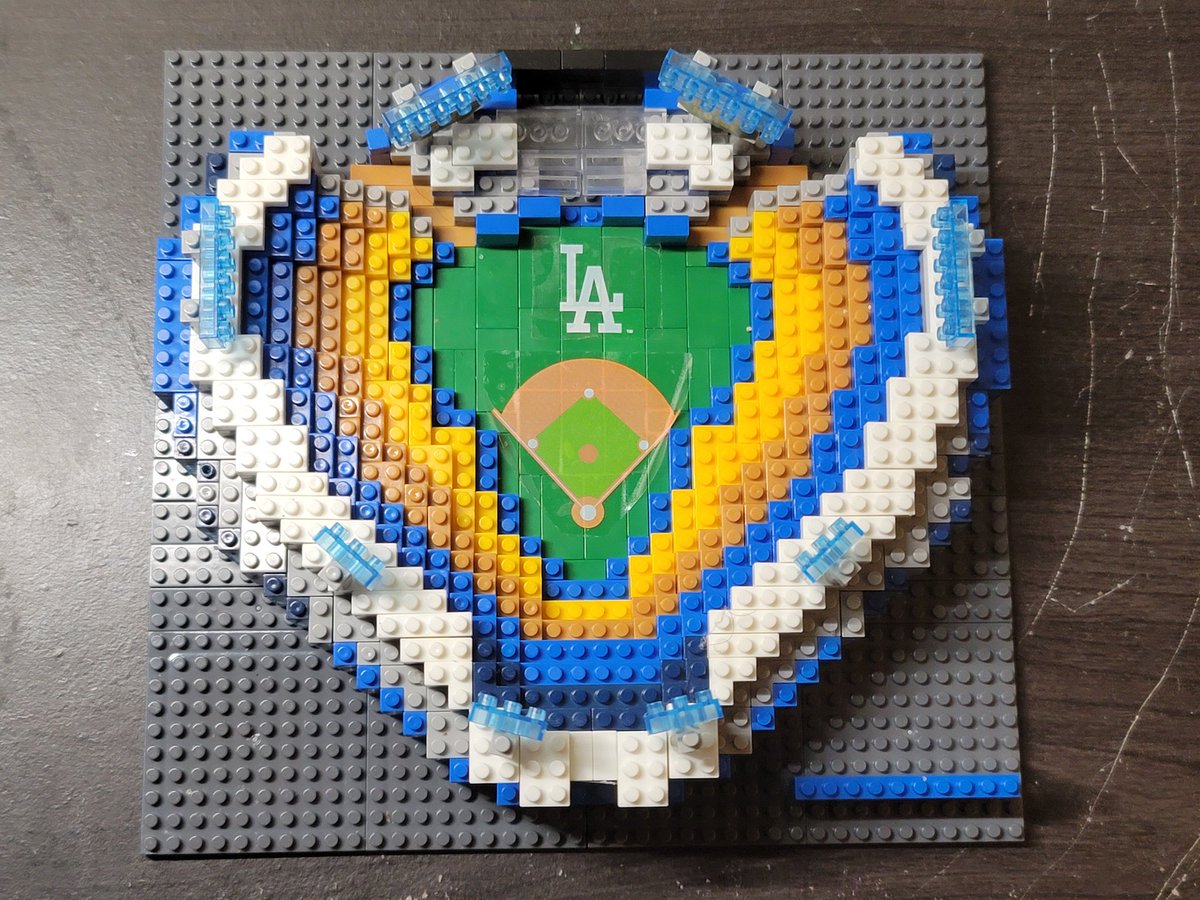 CallenHuey's tweet photo. I finished the #BRXLZ #Mini Dodger Stadium set. This was a very fun and easy build with no support issues. #DodgerStadium #Dodgers #LA #FocoUSA. #DodgerStadium60 @BrxlzC @AndX259 @casey62975 @SmithJanetmarie @MelanieLynneN #MLB #LosAngeles @StadiumStephy https://t.co/Se5tnzK4Ly