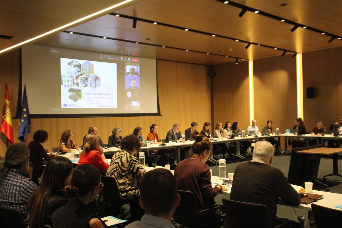 📸 Durant el dia d’avui, se celebra la reunió del Comitè de Seguiment del Programa operatiu del Fons Europeu de Desenvolupament Regional (#FEDER) 🇪🇺 de Catalunya, amb la participació dels agents implicats, a l’Auditori del Districte Administratiu.

#FEDERCat
