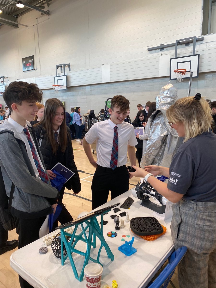 WestCollScot's tweet photo. Many thanks to all the organisations and schools who took part in #STEMWest22 and huge thanks to @DYWWEST for organising the event.

We hope lots of students are feeling inspired to pursue a career in #STEM 🧪🧑‍🔬👩‍🔬 https://t.co/Nqfurukrog