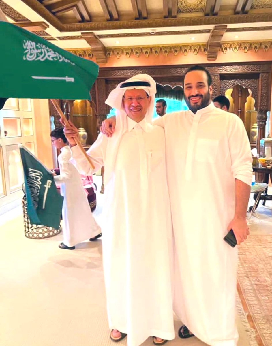 HRHMBNSALMAAN's tweet photo. نرفع اسمى ايات التهاني والتبريكات لسمو ولي العهد السعودي #الأمير_محمد_بن_سلمان 
بمناسبة الفوز التاريخي ل #منتخب_السعودية على #منتخب_الأرجنتين 
في #كأس_العالم_قطر_2022 
الف تريليون مبروك لـ #السعودية و العرب https://t.co/pgRsivqIZQ