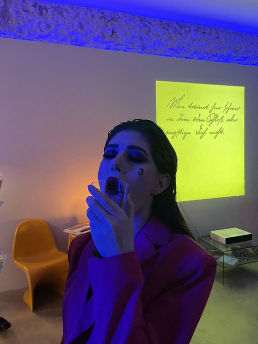 Thank you for 7k so much 💋 I really love this my Joker outfit https://t.co/WGOIeaMJVS