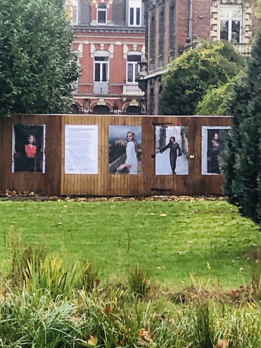 Bar_Rbx's tweet photo. #BARRBx #iloverbx #anneetextiledumonderbx #maroberstpalestinienne #photographie #broderie #palestine au sein du square pierre catteau accrochage de quelques images de Abdullah Hawash jusque fin janvier https://t.co/BwTrBdw5VW