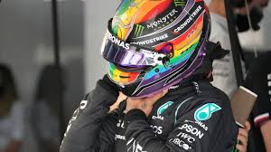 shanethecnfsr's tweet photo. European Teams in Qatar: were not gonna wear pride armbands cause we might get a yellow card 🥺

Lewis Hamilton in Qatar: https://t.co/JO7UgZZ6Vb
