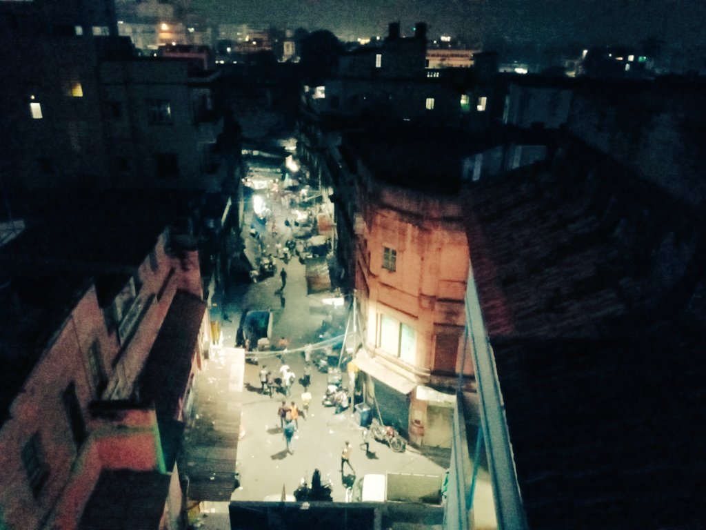 Calcuttaphile's tweet photo. POV: We're standing together at our college rooftop, quietly.  
#BEC #Kolkata https://t.co/jl7Jq0ewlU