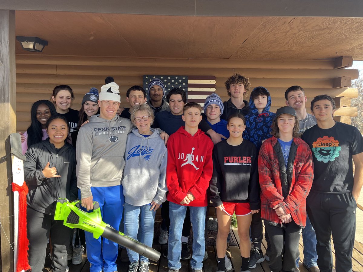 JCHSWrestling1's tweet photo. Day 2 crew showed up and put in that work today “Demo Crew” ⚒️ helping Mrs Bennett. Back for more tomorrow! https://t.co/CNTR3fms1K