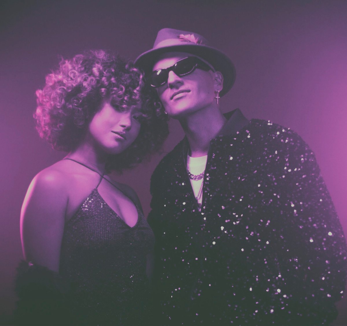 🎶 Este jueves 24 se estrena "Helena", el nuevo single de <a href="/Lex_Ofi/">LEX</a>.

💿 También puedes escuchar "Española Way I", el 2º álbum de nuestro vecino de #SanSe, que además es miembro de la Academia de los Latin Grammy 🙌🏻

Pre-Save de "Helena" 👉🏻 bit.ly/3tOAKkD