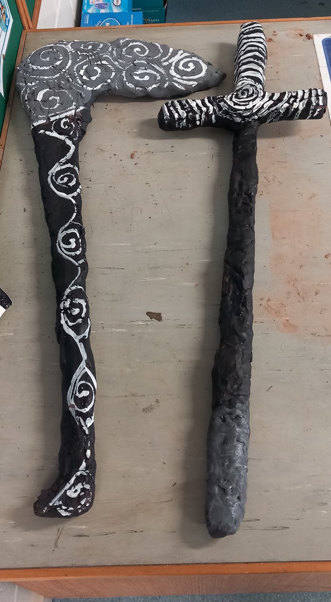 taghmonns's tweet photo. 4/5th class have been learning about the Celts. They have put in some fantastic work creating these Celtic weaponry from clay. https://t.co/fWFK3zIKXI