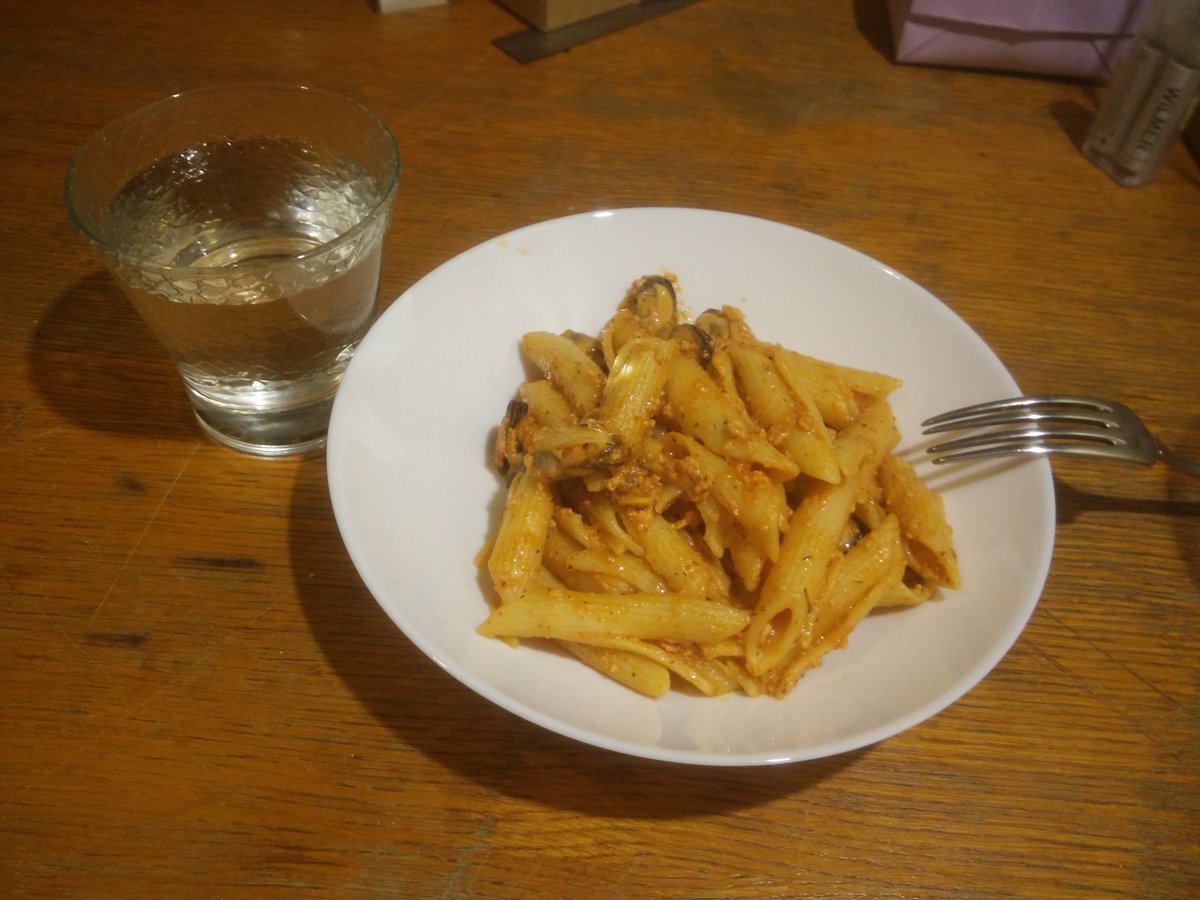 apetukhova's tweet photo. In other news. Made pasta with mussels and homemade ricotta sauce. Fingers crossed after this learning experience I finally know how to make pasta without overcooking it.

#FoodAndSoul #FoodAndDays #cooking 

P.S. #RussiaIsATerroristState https://t.co/4ENNlrQQhc