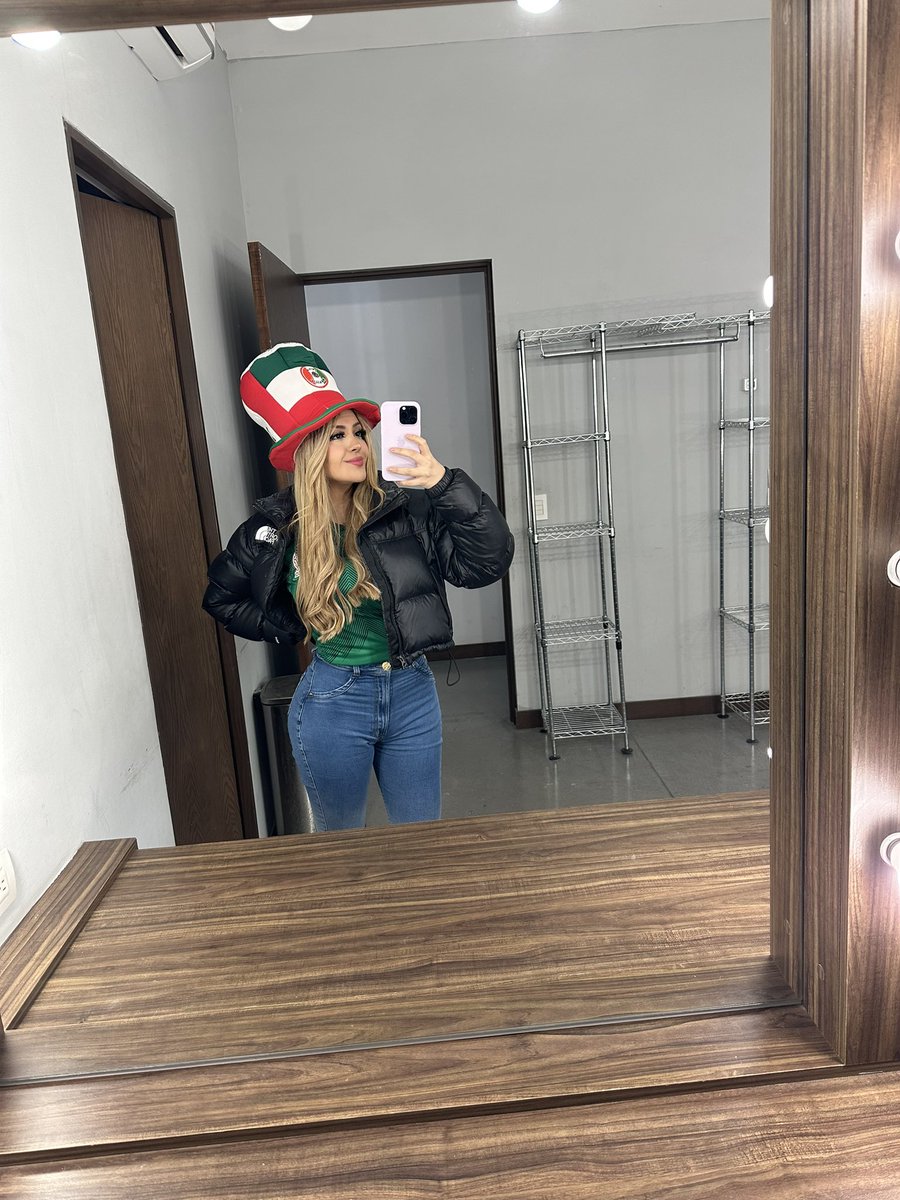 arigameplays's tweet photo. Vamos a ver el partido! 
México vs Polonia ⚽️
https://t.co/cYoi2hzBRR 

Reaccionando con Juanito, Komanche, Ricky Limon y ElMariana 🥳 https://t.co/vI4Lt3ZjIg