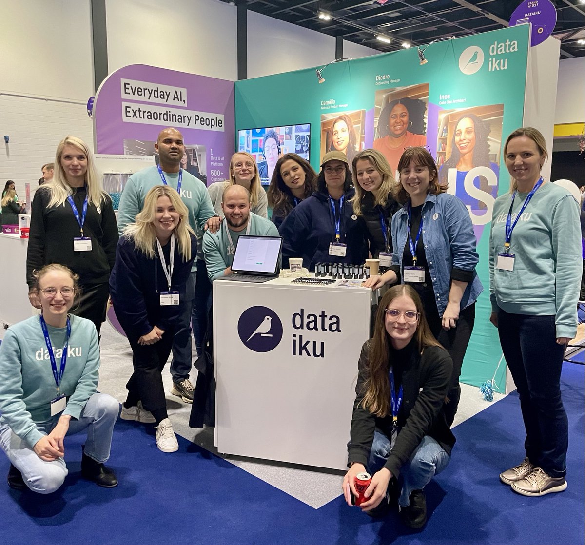 dataiku's tweet photo. Heard the news? We're hiring! Don't miss our awesome engineering team at Women of Silicon Roundabout this week in London. Head to stand number D27 for some career-defining job opportunities...and yummy M&Ms! Check out our job offers: https://t.co/U5eB0K7iUG #WOSR22 #dataikulife https://t.co/I5JveewvQT