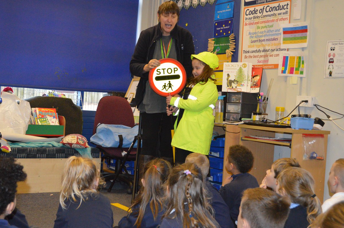 This week, children throughout the academy will be taking part in 'Road Safety' lessons! These sessions will allow our children to build upon their current understanding of how to stay safe around roads as they explore key road safety issues relevant to their age group.