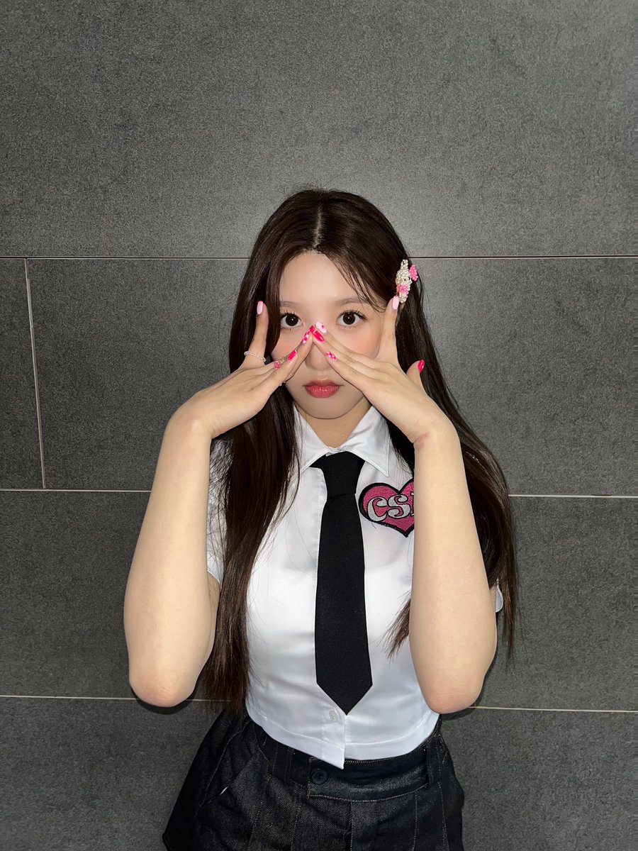 💌 a message has arrived! 
22.11.22 🌻💭 8:41 pm