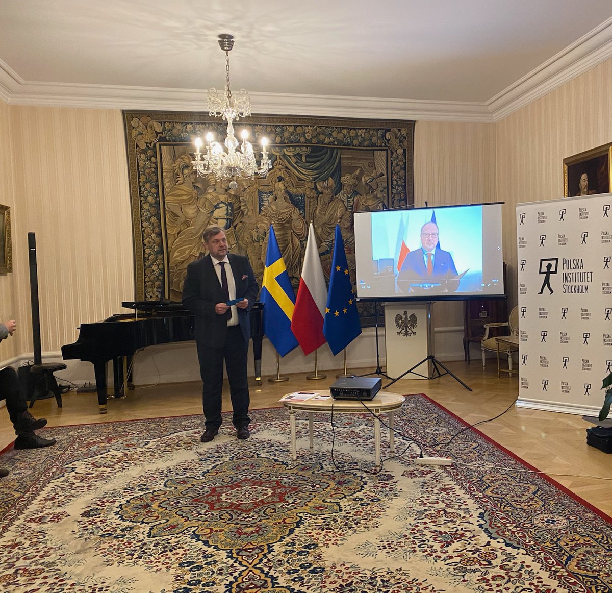 PLinstStockholm's tweet photo. Yesterday's celebration of #ForeignServiceWeek with @PLinstStockholm s friends from diplomatic missions in 🇸🇪 and some of our project partners enjoying Jarosław Kaliski's amazing piano concert and also St. Martin's croissants! Thank you so much @PLinSweden for having us! #DSZ2022 https://t.co/65ypJxkTen