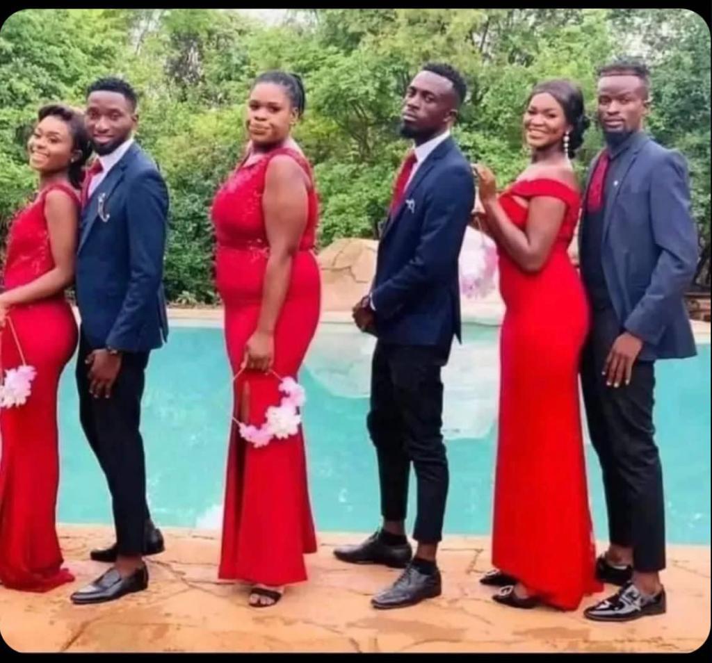 bantu_creative's tweet photo. Ate Omuko Teyeganye Martha Gwe Yasanga Ku Levels Ekiro!!!

Ebintu Bizibu😂😂🤣 https://t.co/k32vu1MyQN
