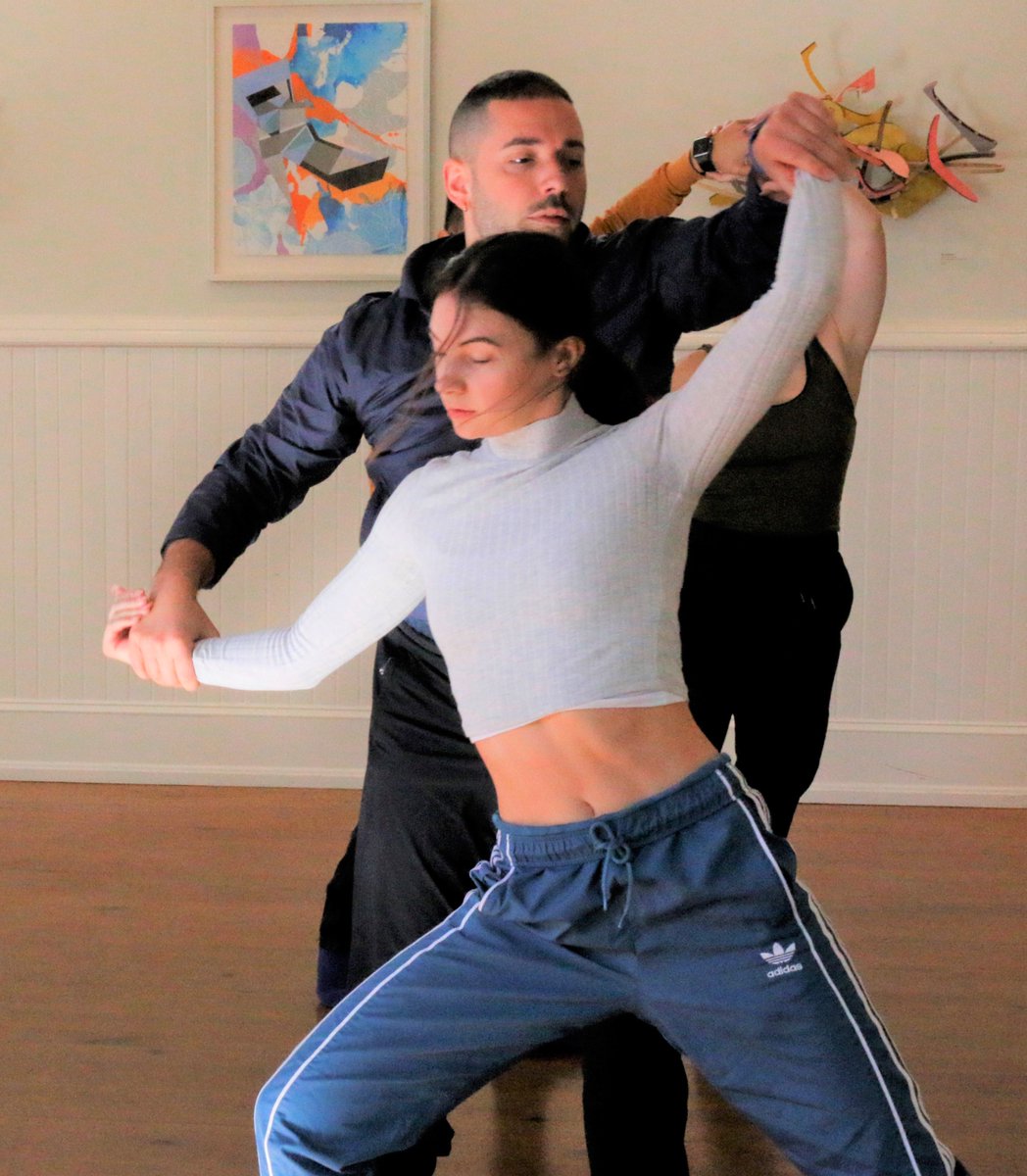 jfranklindance's tweet image. Theatre on the Run December 10/11. 
Works by Ryan Carlough, Emily Crews, Jane Franklin, Robert Rubama, Robert J. Priore
@arl_artscene 
@ryryisfly Emily Crews Robert Rubama  @robbiedanzar 

 #ArlingtonVA #performingarts #dancers #dance #performance #movement #arlingtonarts