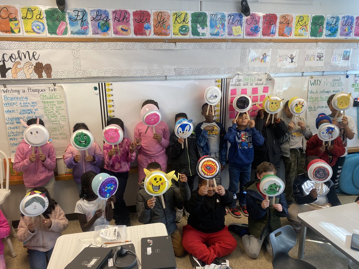 Kaitlynn LaGuardia (@mrslaguardia3rd) on Twitter photo One of my favorite thanksgiving activities is to read Balloons Over Broadway and have the students create their own balloon🥰 One of my favorite thanksgiving activities is to read Balloons Over Broadway and have the students create their own balloon🥰