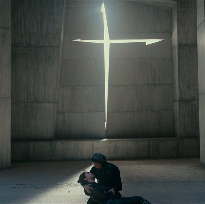 coldjands's tweet image. and precisely the sculpture is called "Mercy"
THIS SHOW IS SO INSANE 
#WarriorNunS2