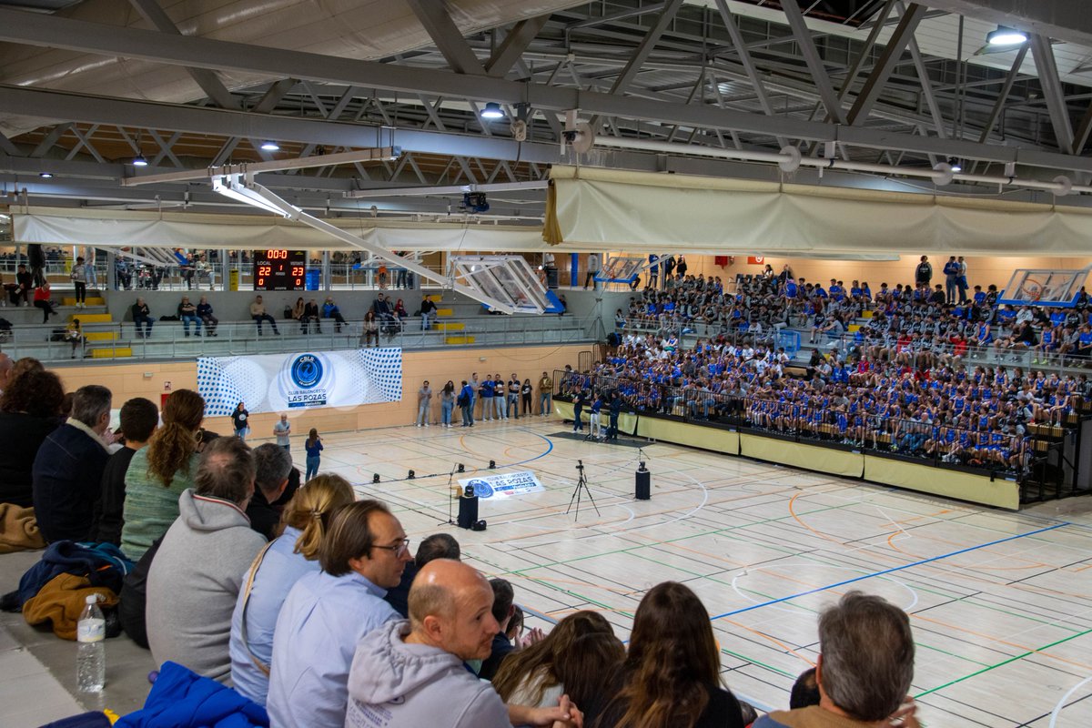 EventosOctavio's tweet photo. El pasado #viernes 18 de #noviembre, realizamos la “#Presentación #Anual del @cblasrozas ” en el #Polideportivo San José de #LasMatas ⛹🏻⛹🏼♀️
Donde #iluminamos, #sonorizamos y pusimos #efectosFX, en el túnel como se hace en las presentaciones oficiales de los #jugadores. 🏀 https://t.co/z8wlEP5bXS