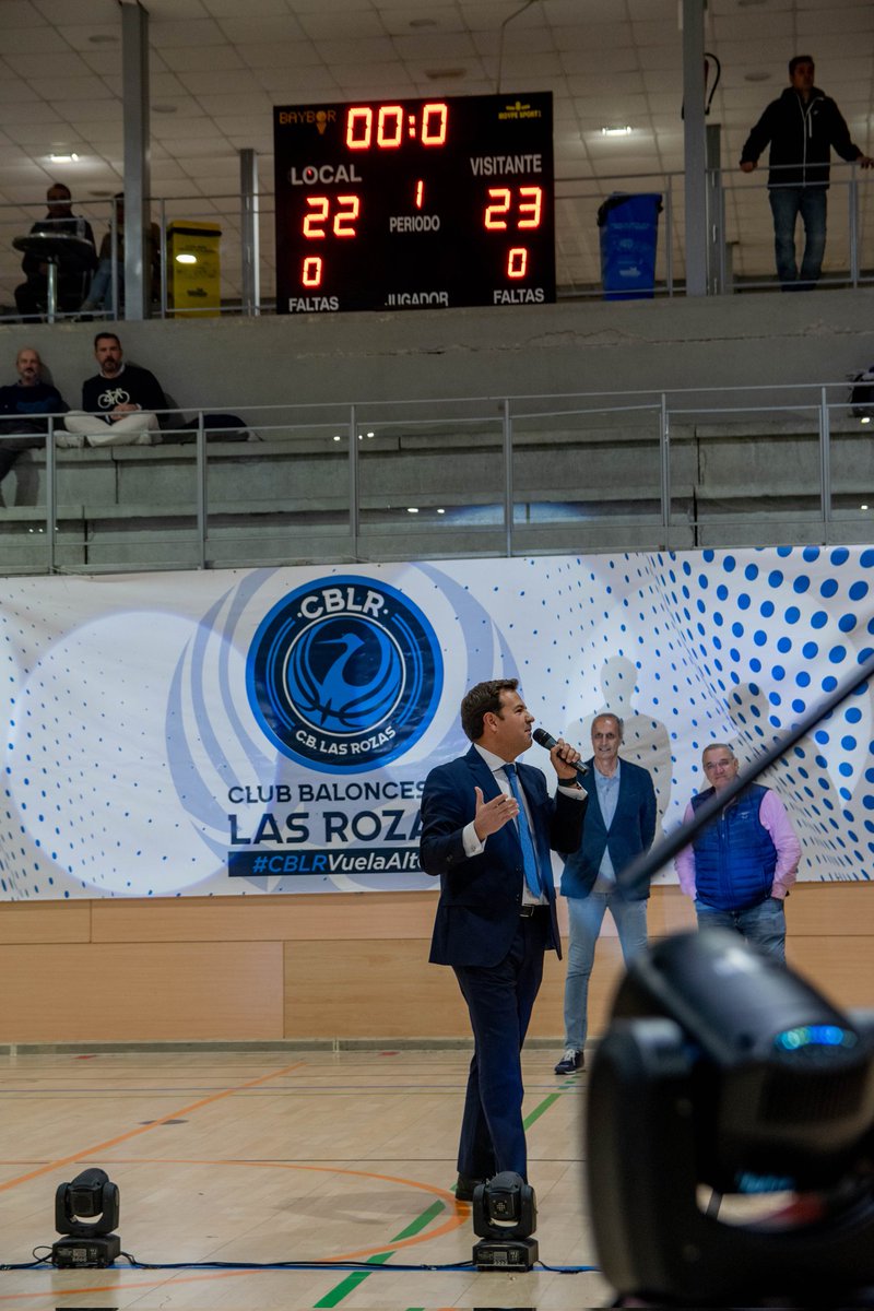 EventosOctavio's tweet photo. El pasado #viernes 18 de #noviembre, realizamos la “#Presentación #Anual del @cblasrozas ” en el #Polideportivo San José de #LasMatas ⛹🏻⛹🏼♀️
Donde #iluminamos, #sonorizamos y pusimos #efectosFX, en el túnel como se hace en las presentaciones oficiales de los #jugadores. 🏀 https://t.co/z8wlEP5bXS