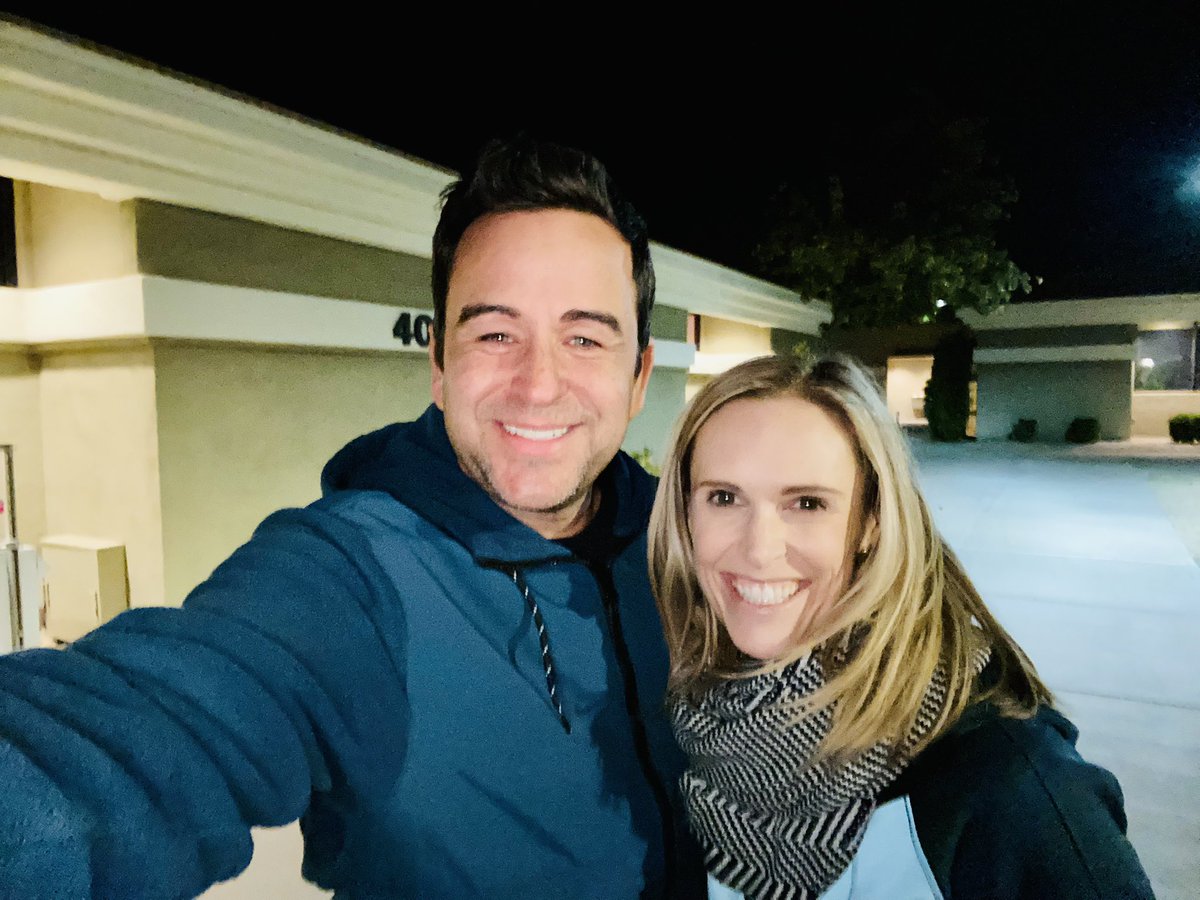 JoeDanaReports's tweet photo. My wife’s (and our therapy dog Henry’s) favorite charity, Billy’s Place, supports kids &amp; teens through grief after losing loved ones. Thank you @BillysPlaceAZ for providing free support to these families. An inspirational night. #12News https://t.co/rdUU5ppXcr